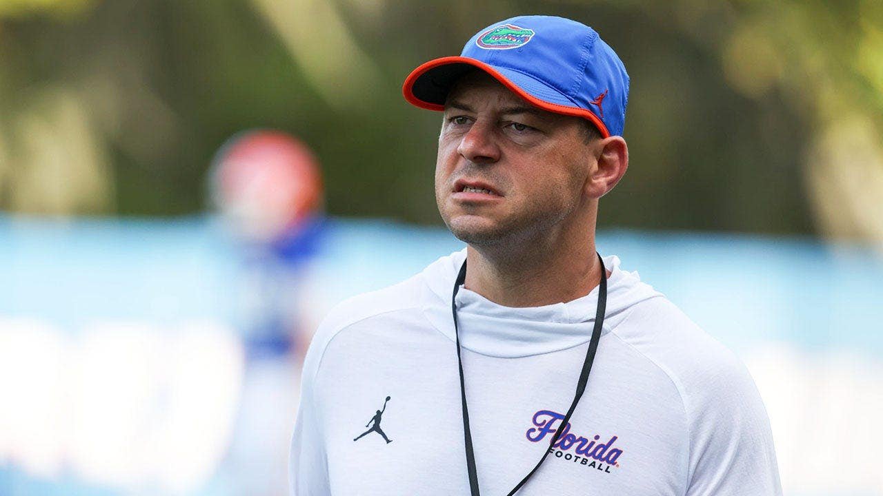 jon-sumrall-florida-spring-practice-gainesville.jpg