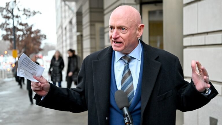 mark-kelly-hegseth-censure-court.jpg