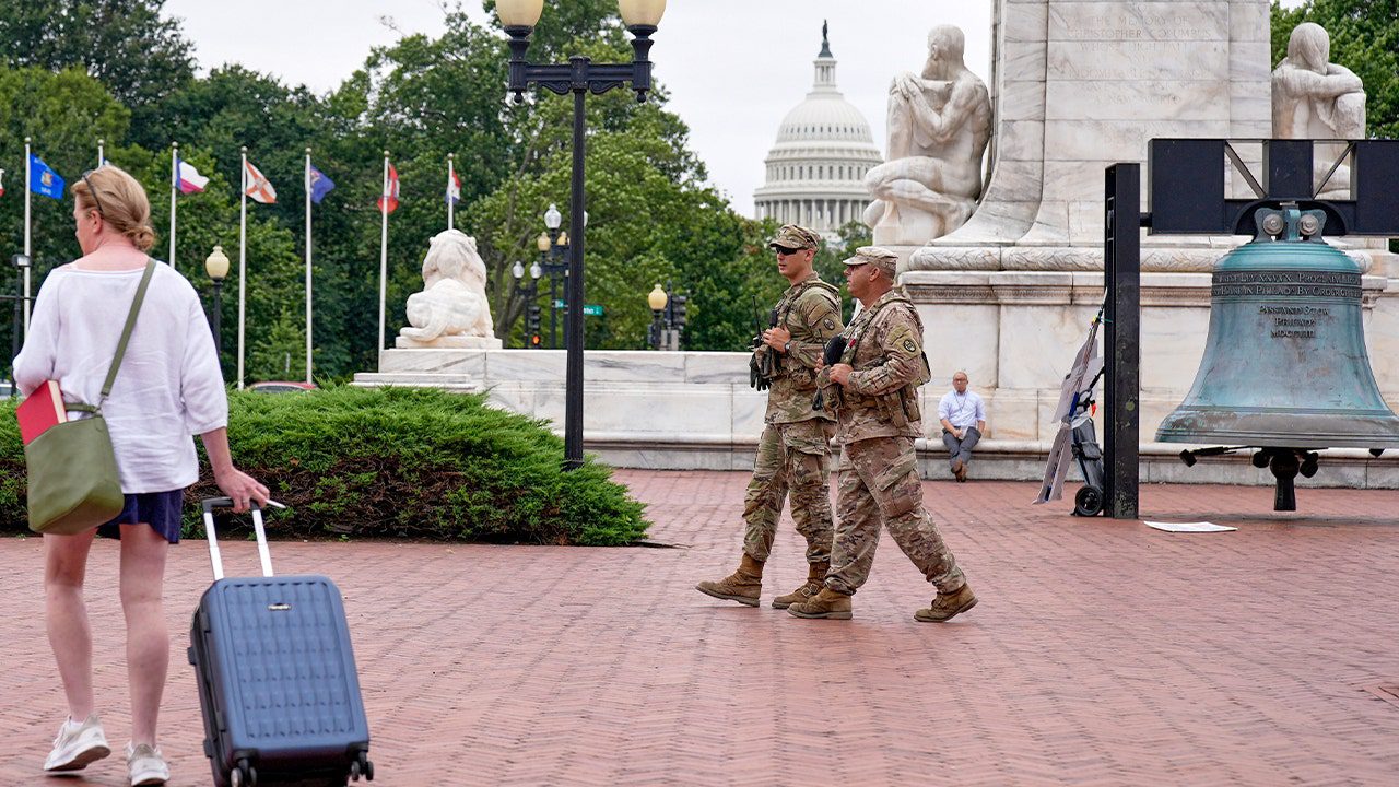 national-guard-dc-union-station-capitol.jpg