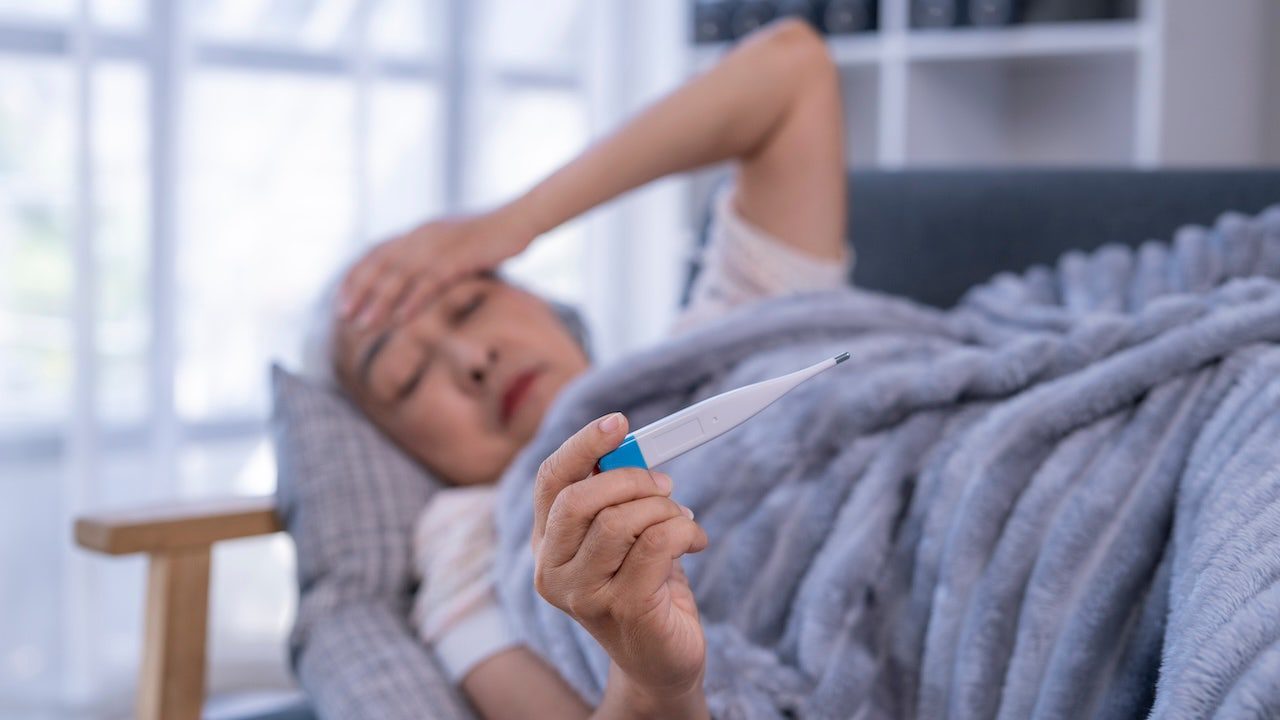 older-woman-with-flu.jpg