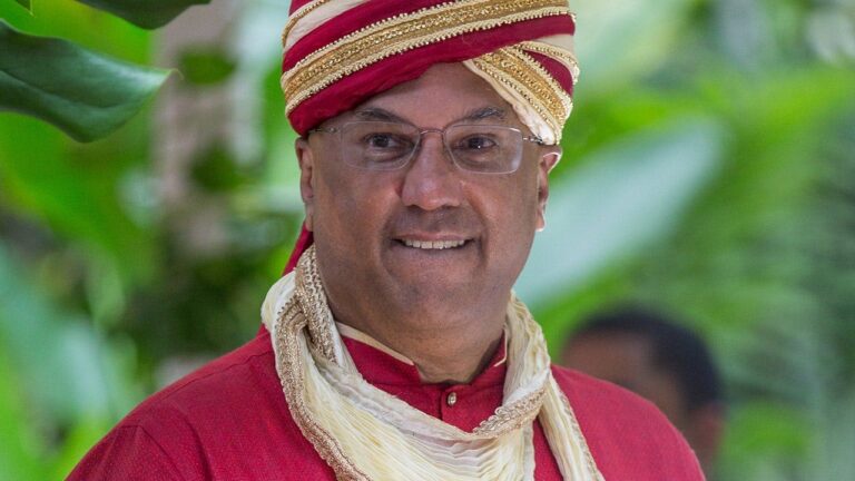 roy-singham-jodie-evans-code-pink-wedding_003.jpg