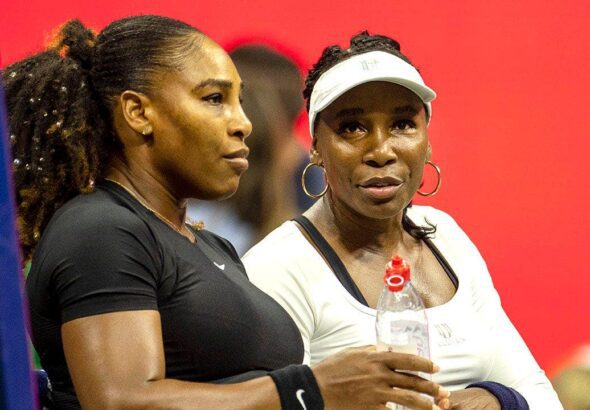 serena-venus-sitting-7426.jpg