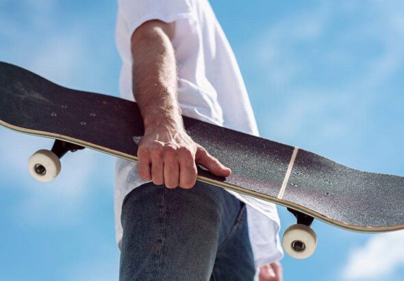 skateboarder-mercedes-driver-brawl.jpg