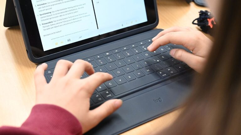 student-laptop-photo-2.jpg