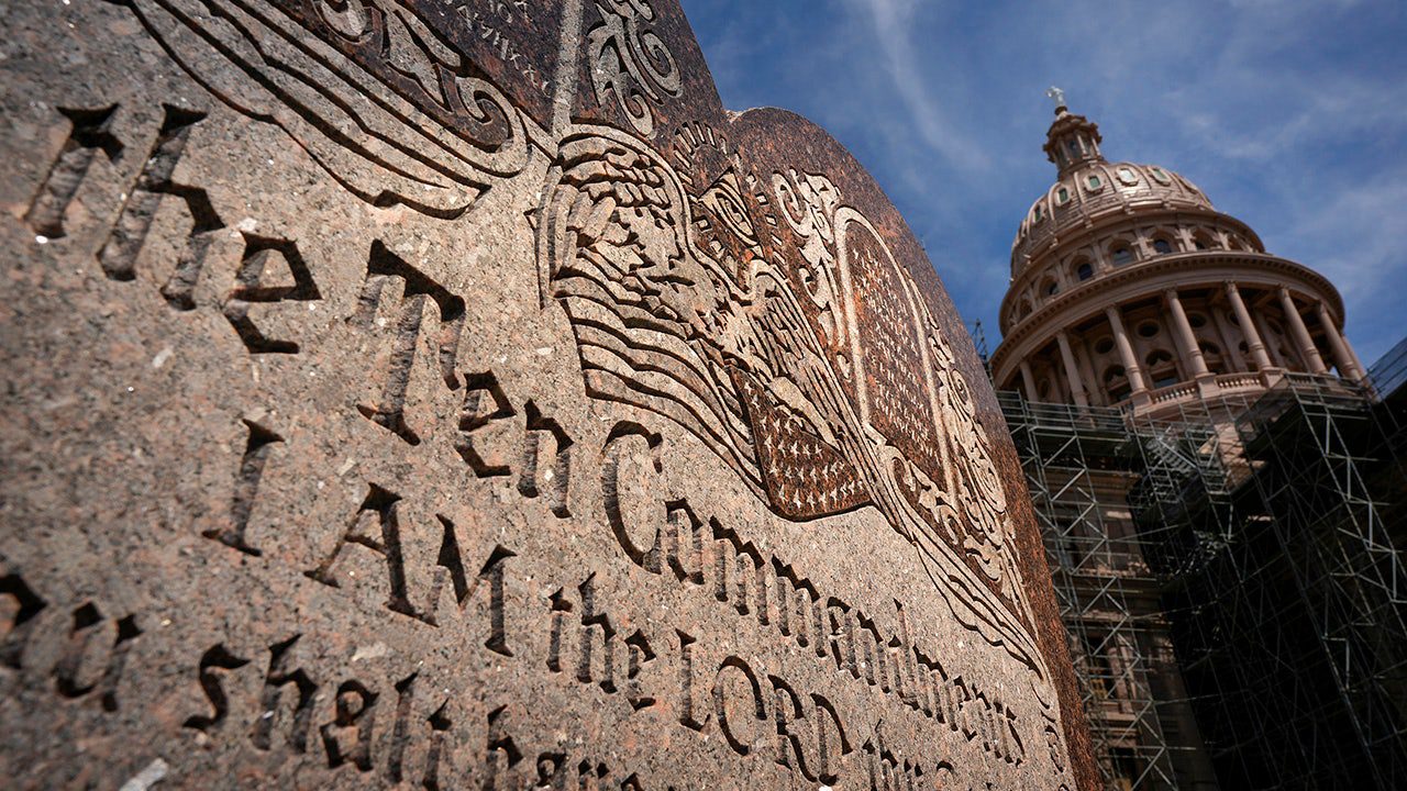 texas-commandments.jpg