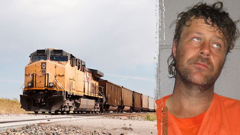 train-suspect-nude-colorado-arizona.jpg