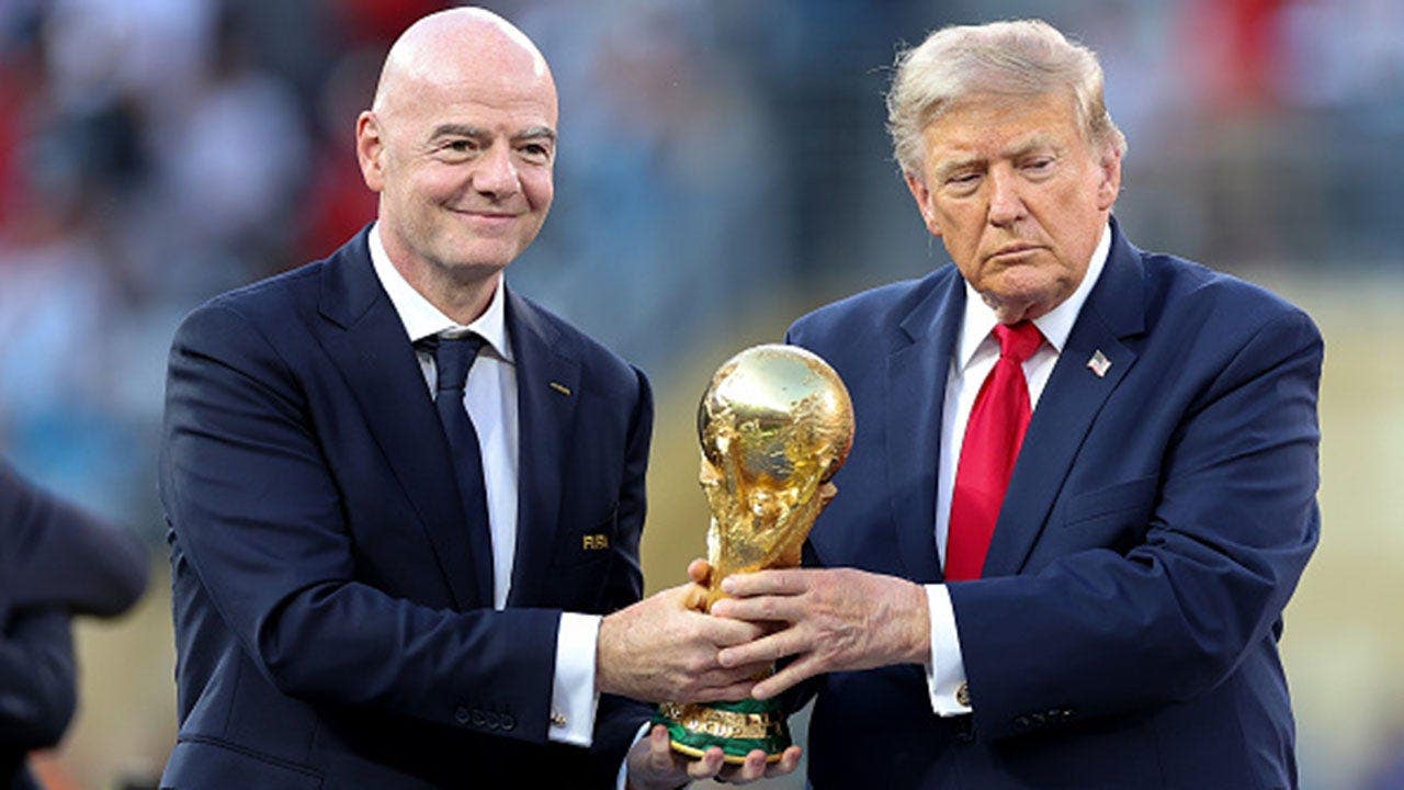 trump-world-cup-trophy-1.jpg