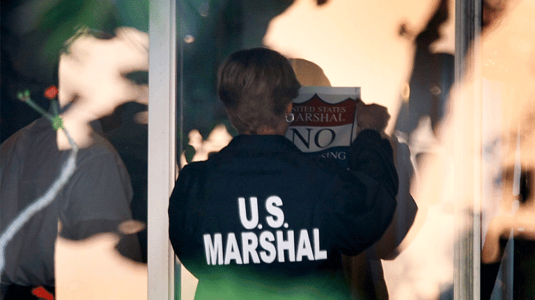 us-marshal-officer-la.png