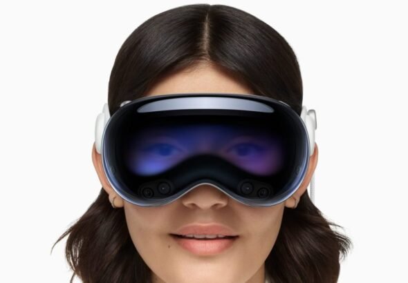 Apple-Vision-Pro-global-availability-e1718041644616.jpg