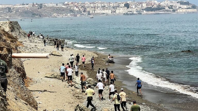 Ceuta_beach.jpg