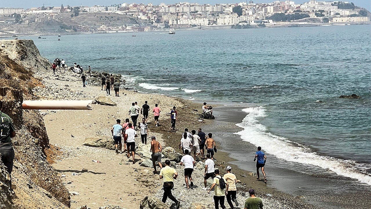 Ceuta_beach.jpg