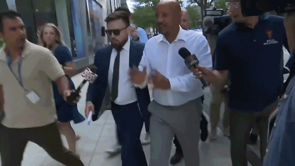 Lawrence-Mayor.gif