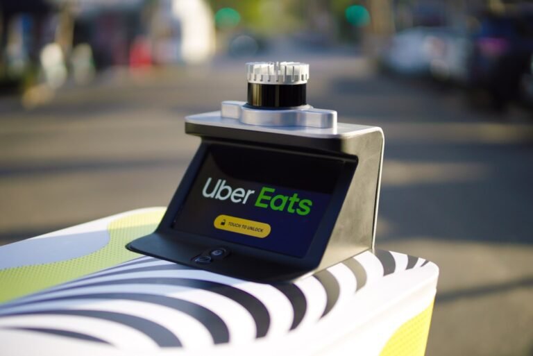 Serve-Uber-Eats.jpg