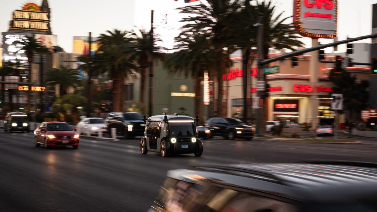 Zoox-Robotaxi-Vegas.jpg