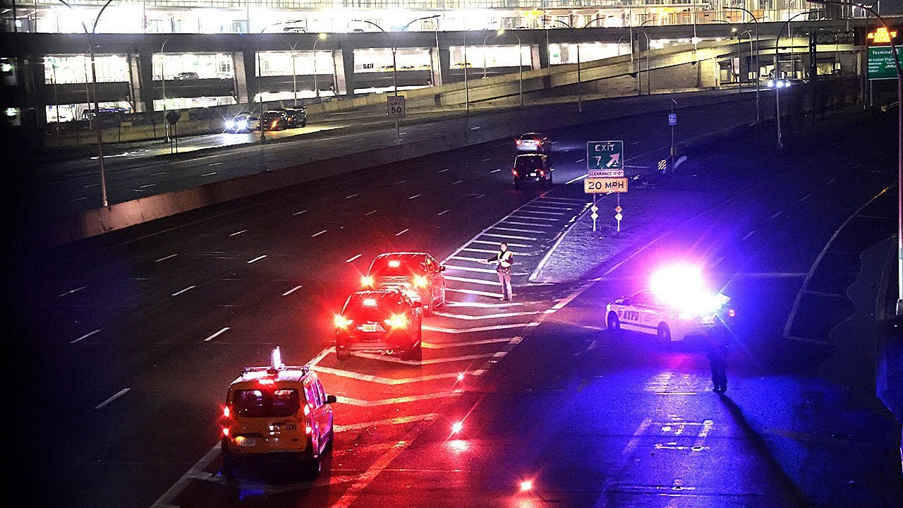 airport-police.jpg