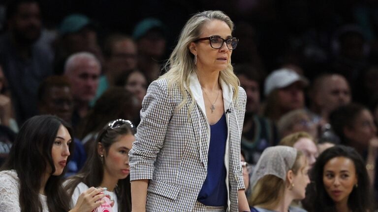 becky-hammon-las-vegas-aces-brooklyn.jpg