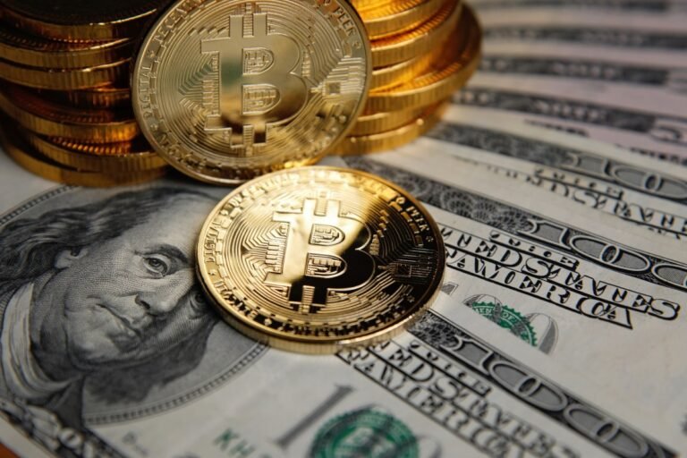 bitcoin-us-dollars.jpg