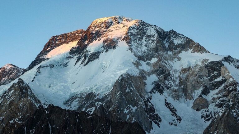 broad-peak-karakoram-pakistan.jpg