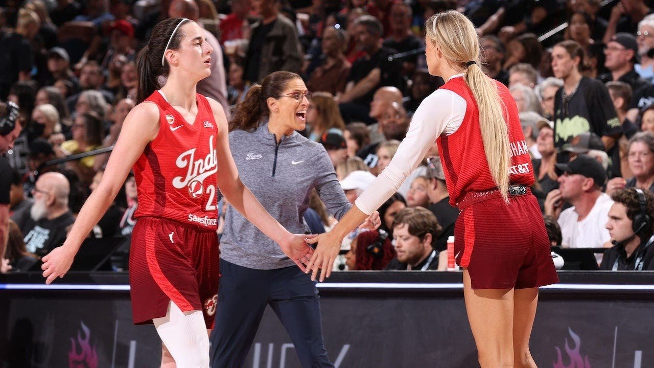 caitlin-clark-sophie-cunningham-high-five.jpg