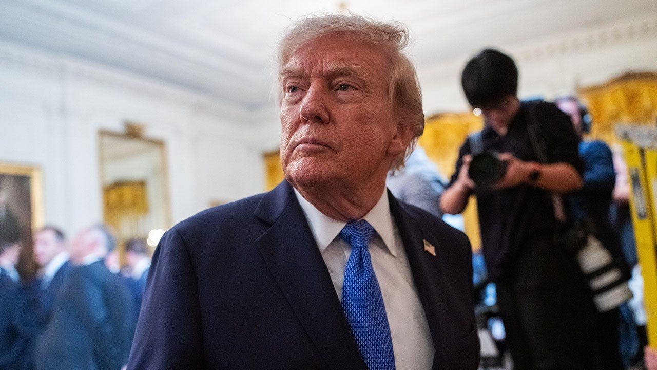 donald-trump-team-usa-olympians-white-house.jpg