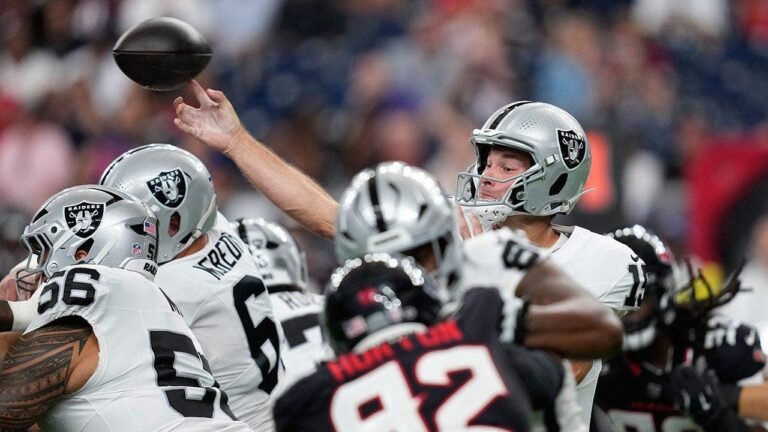 fernando-mendoza-throws-raiders-texans.jpg