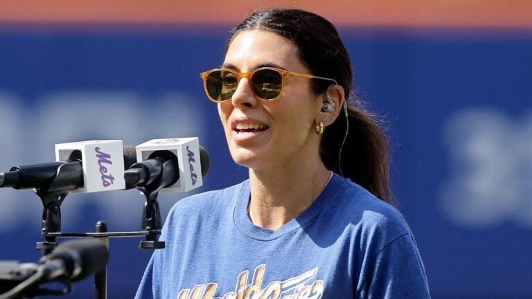 jamie-lynn-sigler-mets.jpg