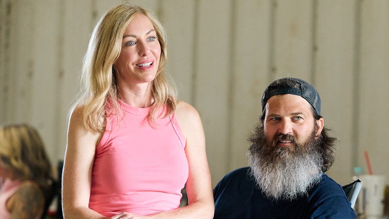 jess-and-jep-robertson-sitting-together.jpg