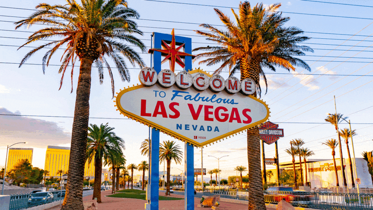 las-vegas-sign.gif