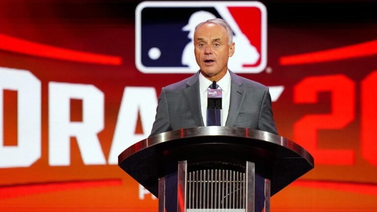 manfred-2026-mlb-draft.jpg