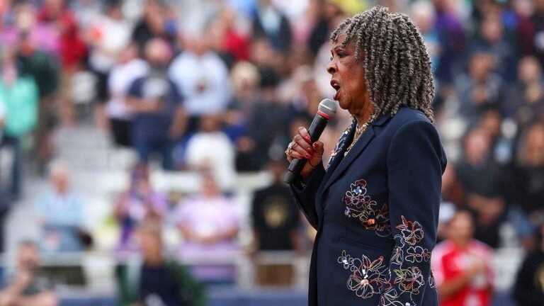 martha-reeves-national-anthem-wpbl.jpg