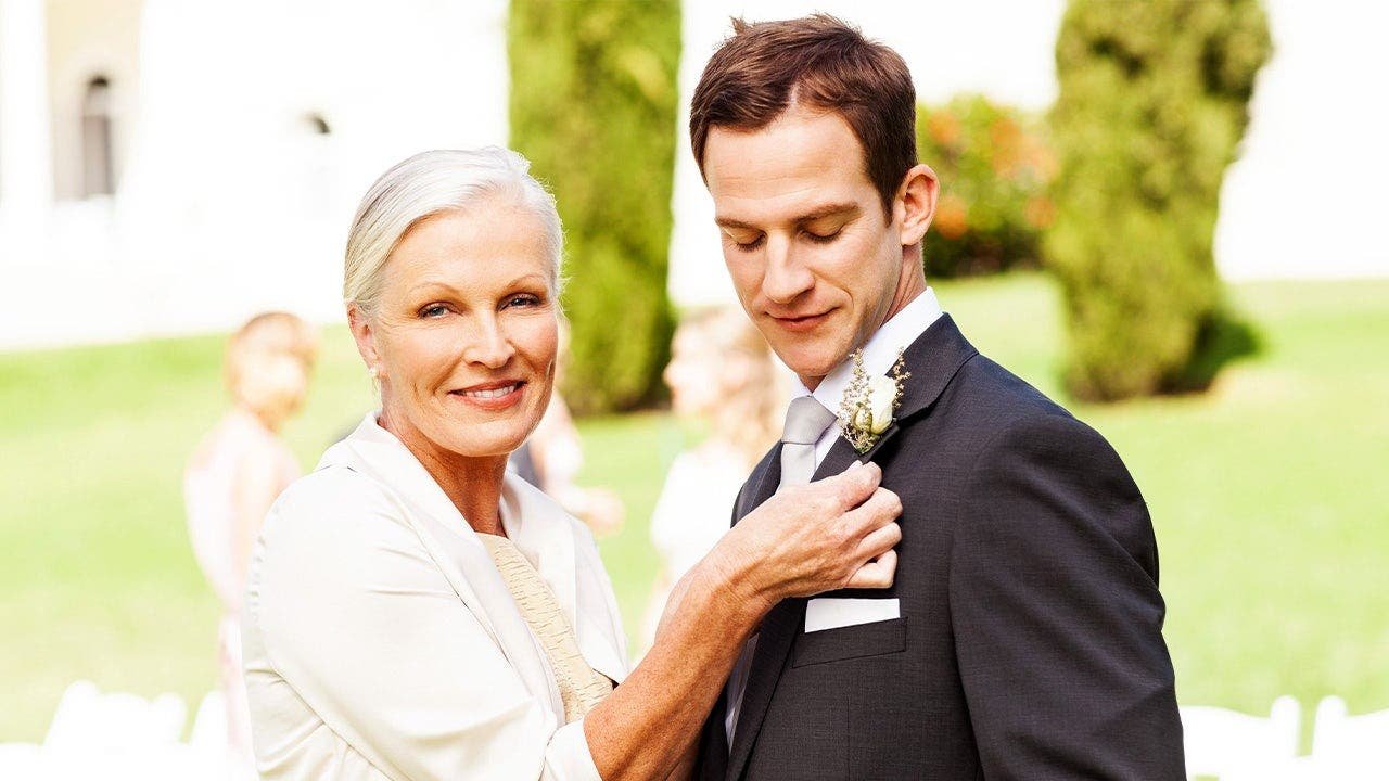 mother_of_groom.jpg