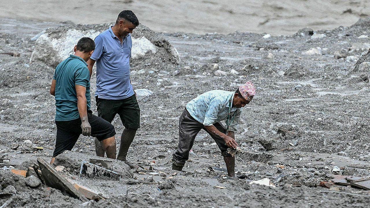 nepal-trishuli-flash-flood-banknotes-fox-news_.jpg