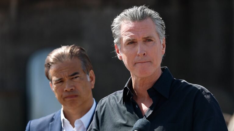 newsom-tarriff-event-gettyimages-2210604711.jpg