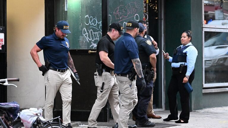 nypd-knife-wielding-man-shooting-1.jpg
