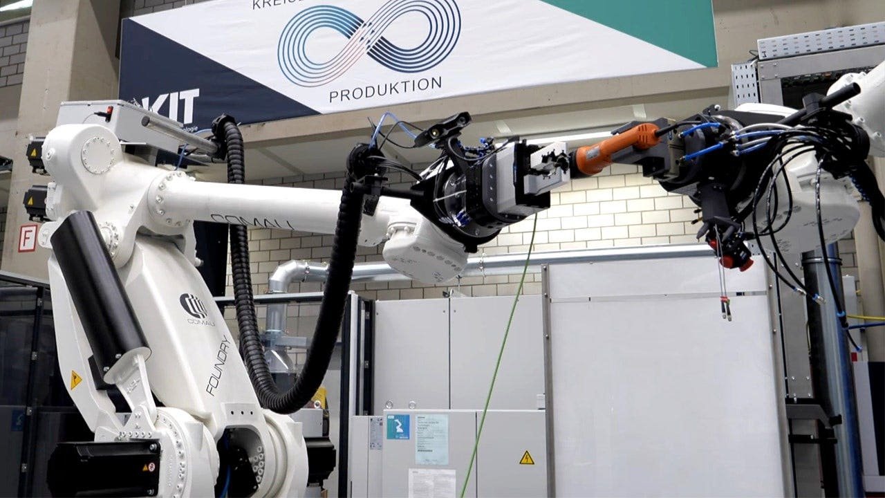 robot-dismantles-machines-2.jpg