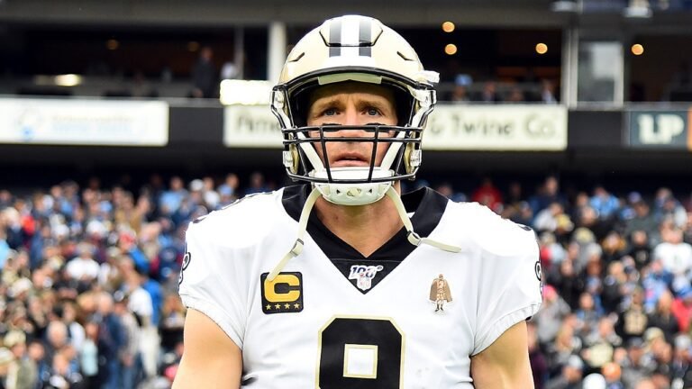 saints-drew-brees-looks-on-bears.jpg