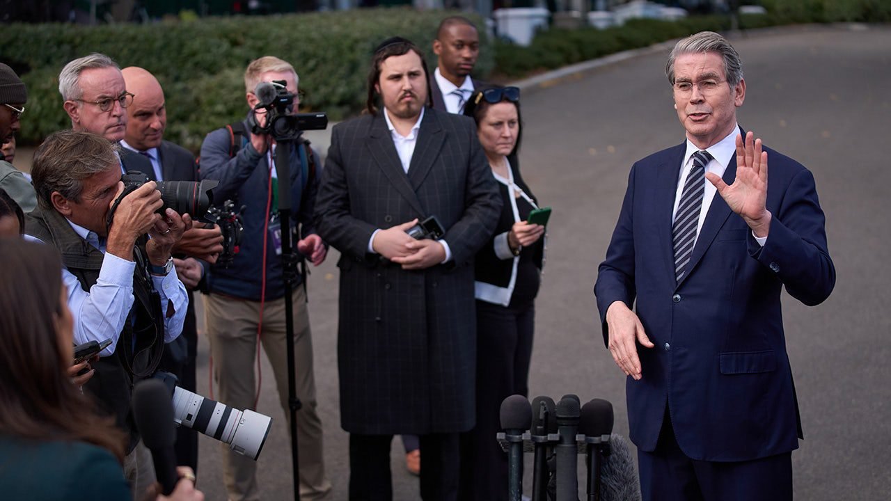 scott-bessent-white-house.jpg
