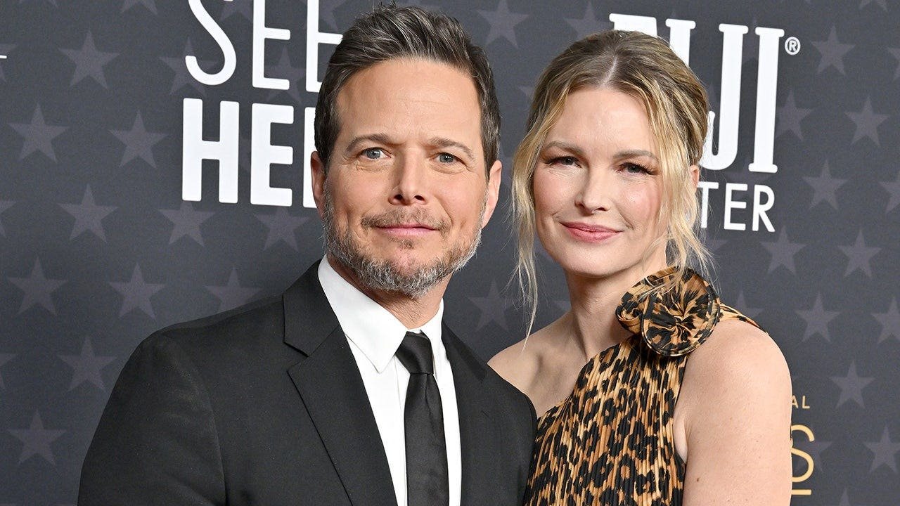 scott-wolf-kelley-wolf-critics-choice-awards.jpg