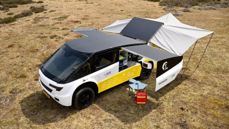 solar-powered-ambulance.jpg