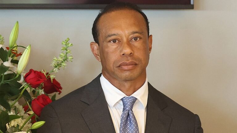 tiger-woods-pga-stare-featured.jpg