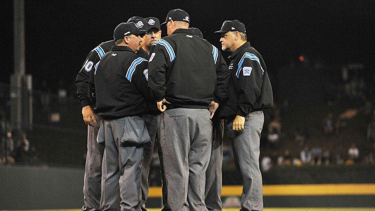 umpires-little-league-world-series-semifinal.jpg
