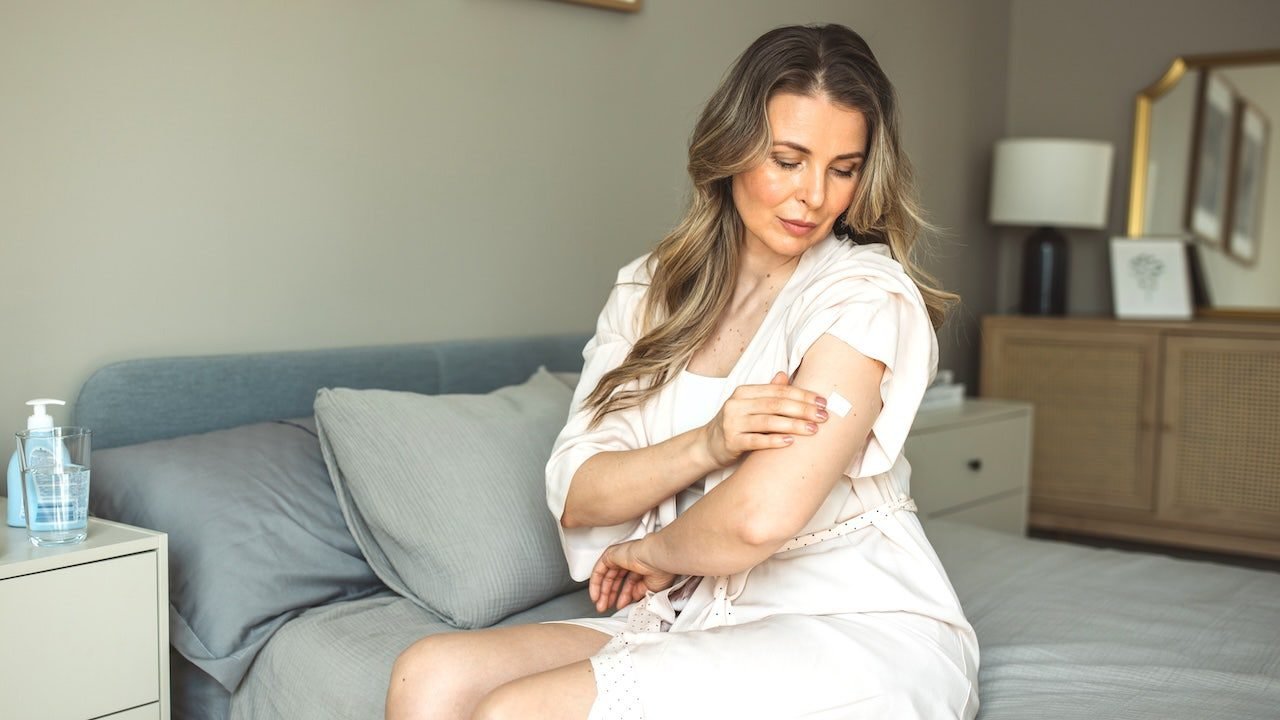 woman-hormone-replacement-therapy.jpg