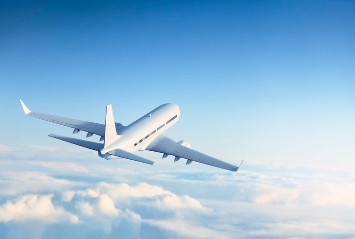 Commercial-plane-clouds.jpg