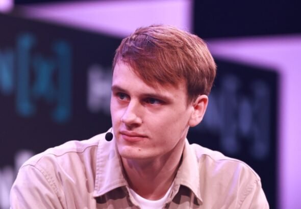 Fabin-Hedin-Lovable.jpg