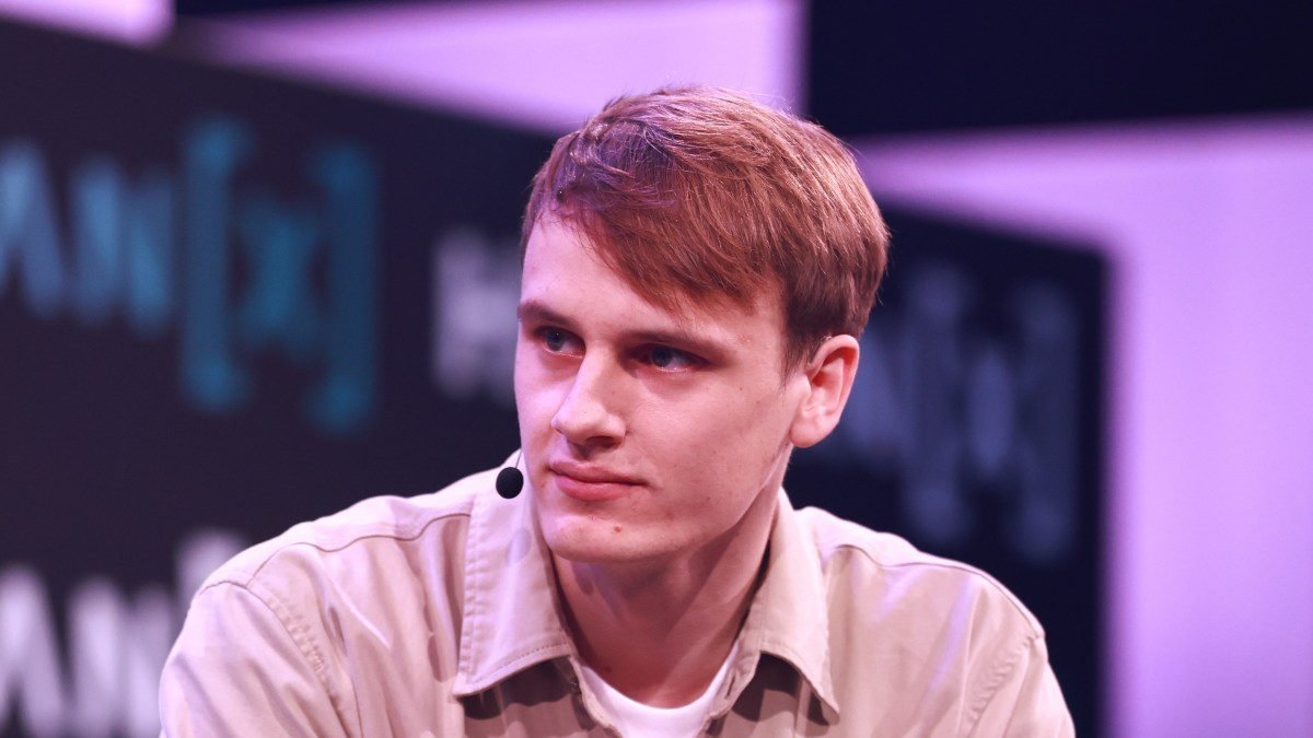 Fabin-Hedin-Lovable.jpg