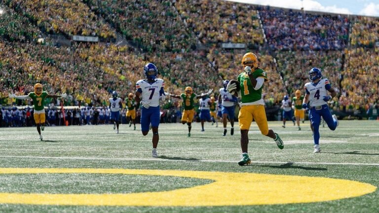 Oregon-vs-Boise-State-college-football.jpg