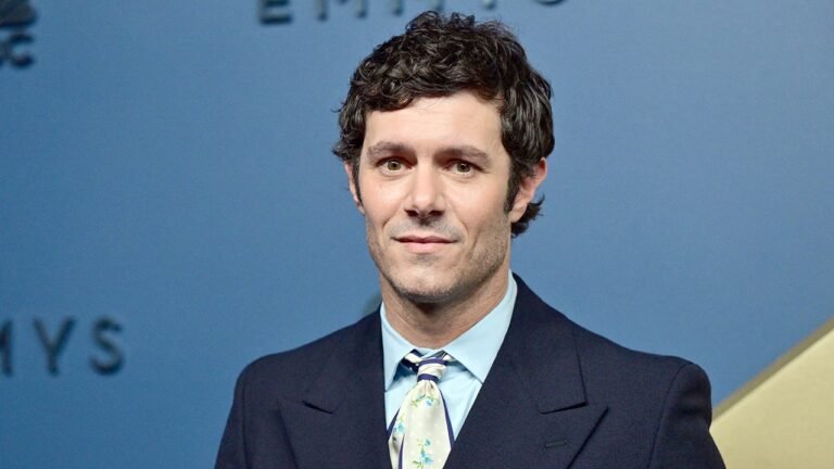 adam-brody-1.jpg