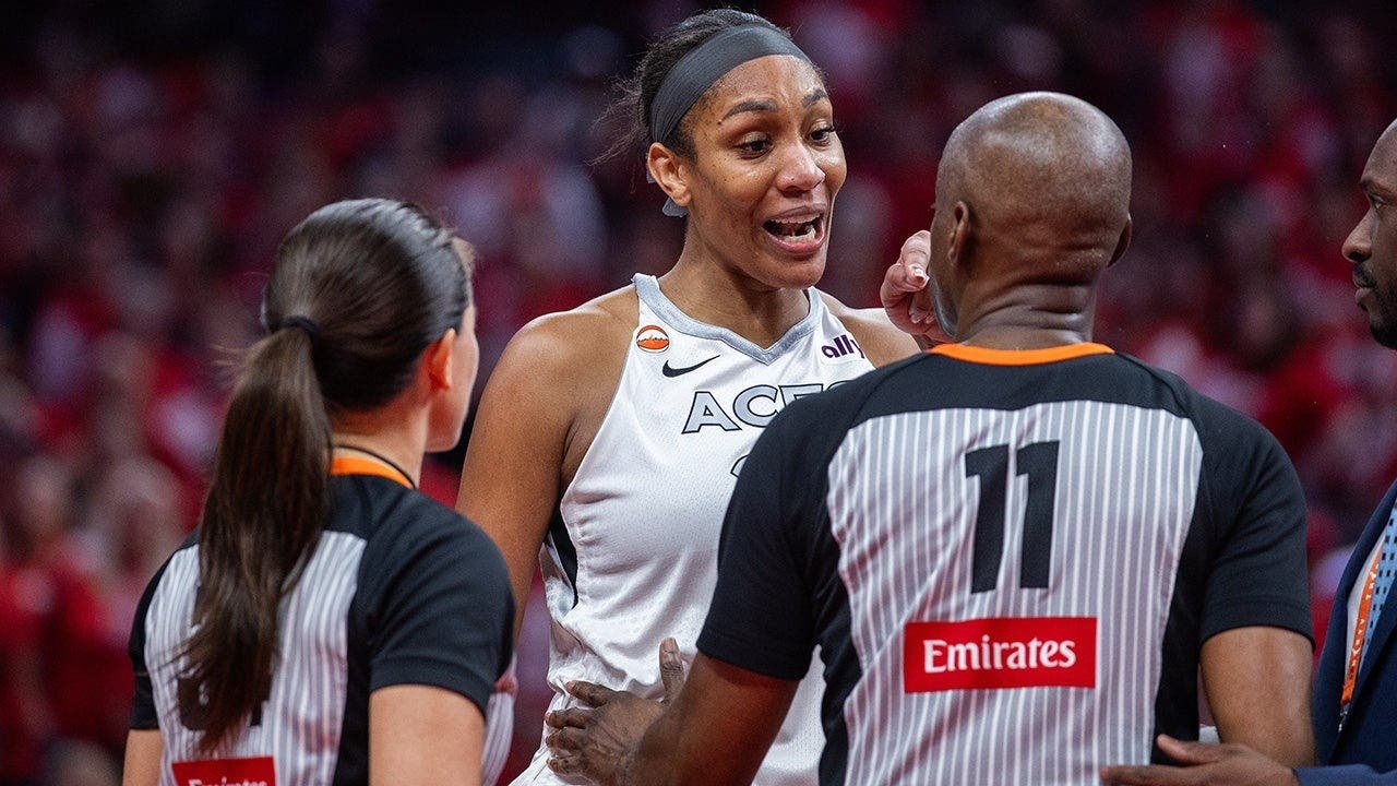 aja-wilson-wnba-playoffs-referee-indianapolis.jpg