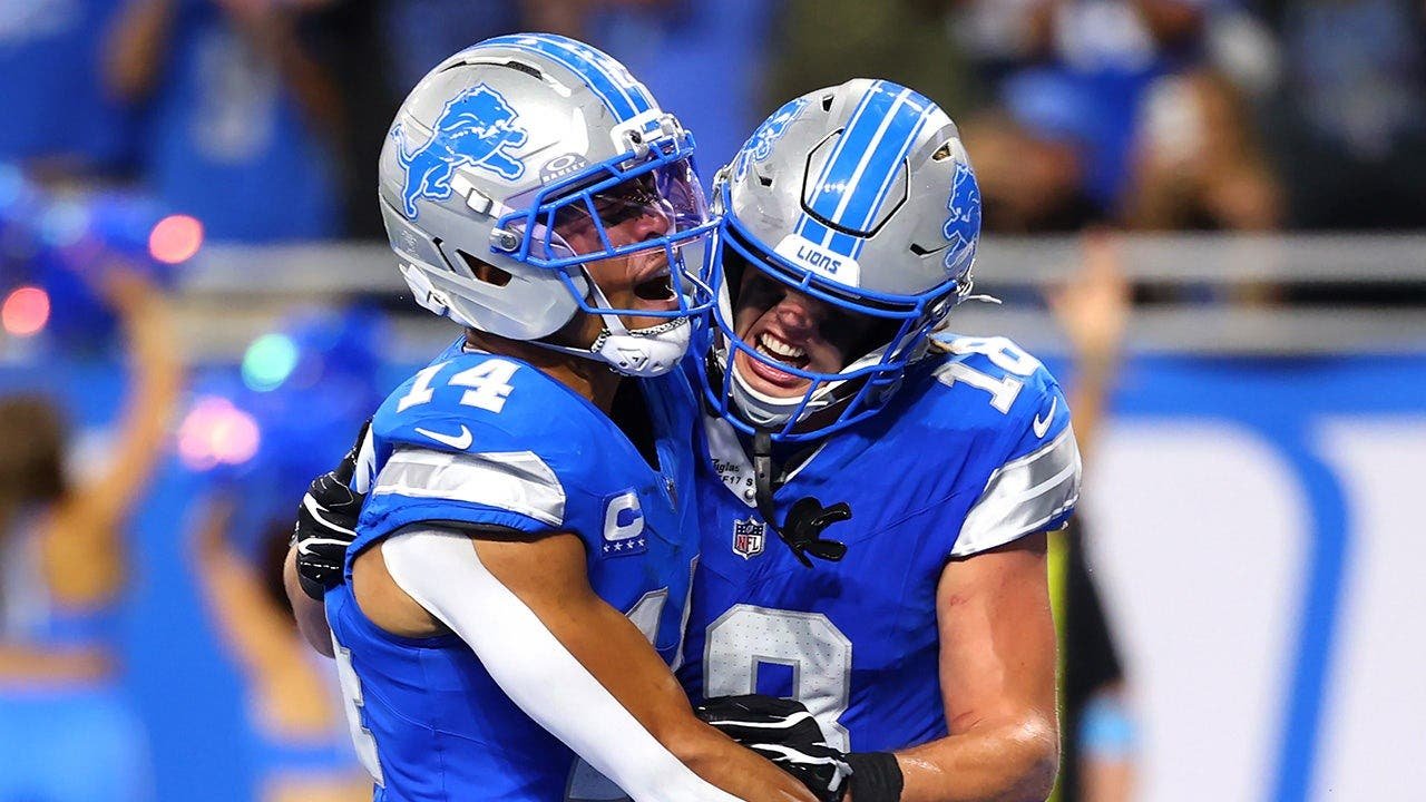 amon-ra-st-brown-touchdown-lions-saints.jpg