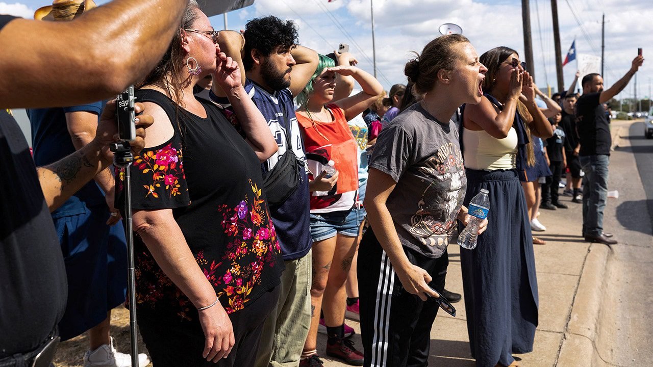 austin-anti-ice-protest.jpg